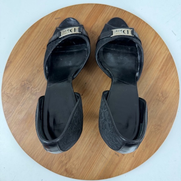Christian Dior Diorissimo Pattern Black Leather Pumps - Picture 5 of 11